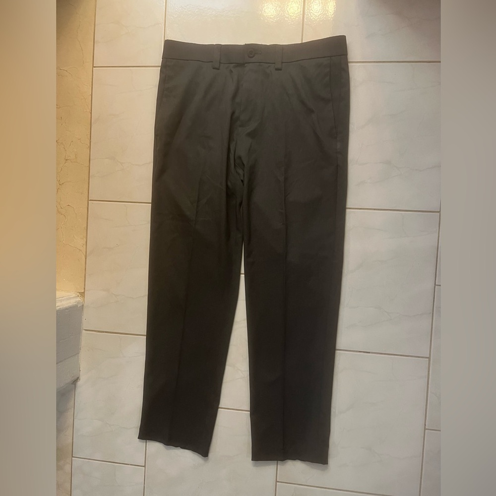 Haggar Men’s Cool Right Performance Flex Straight Fit Dark Gray Dress Pants